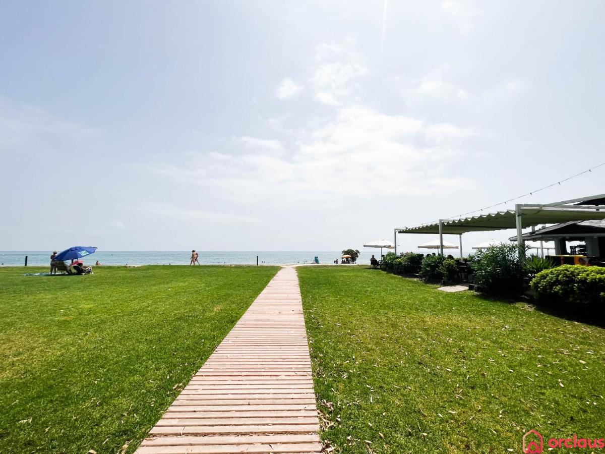 Modern Apartment In Front Of The Mediterranean Oropesa del Mar Exterior photo