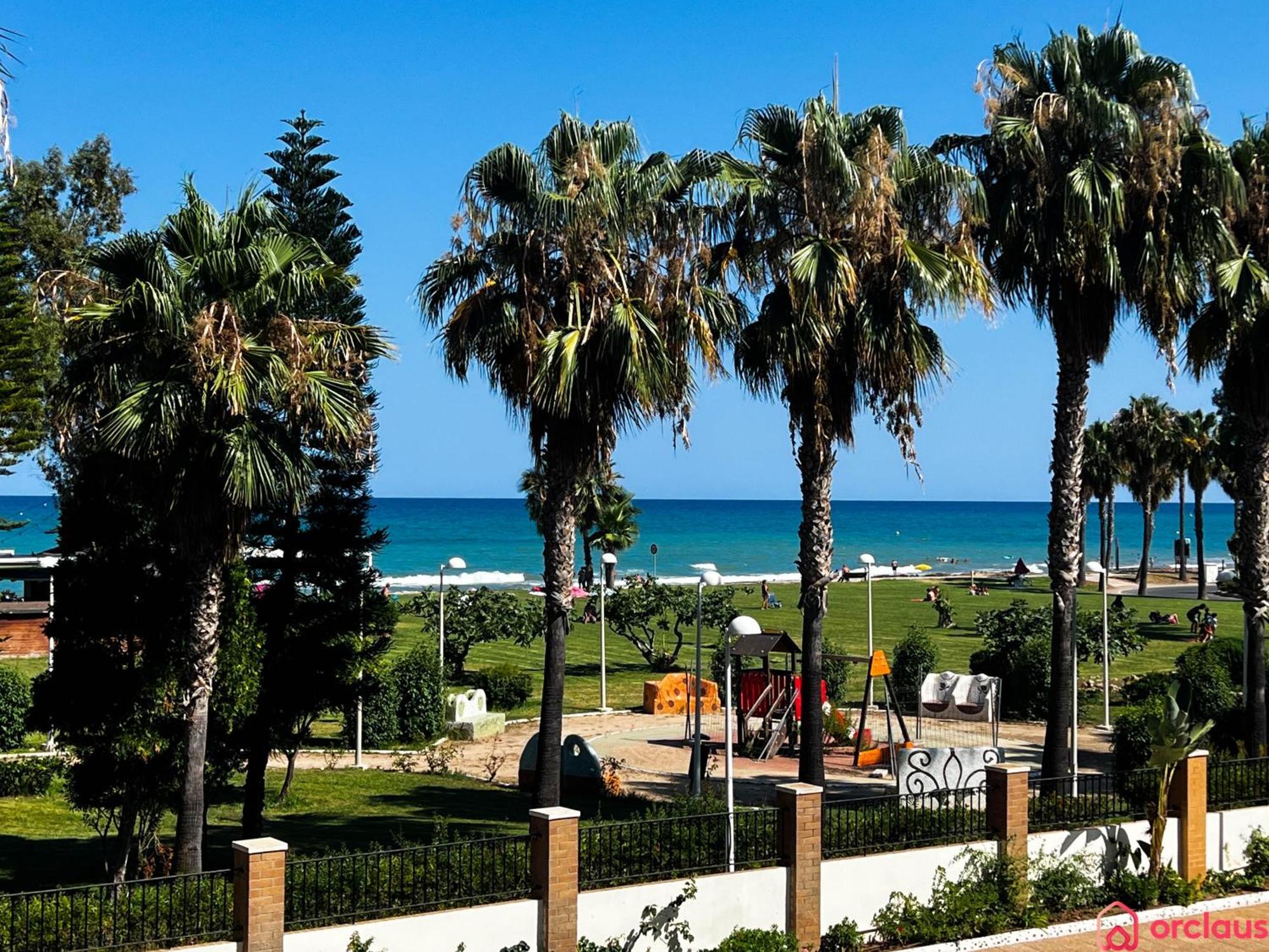 Modern Apartment In Front Of The Mediterranean Oropesa del Mar Exterior photo